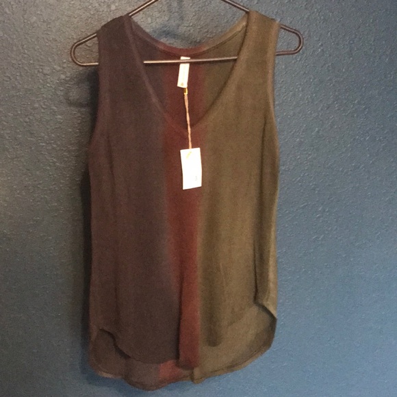 illia Tops - Illia Tank Top